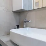 Nyaraló Brorent A & L T