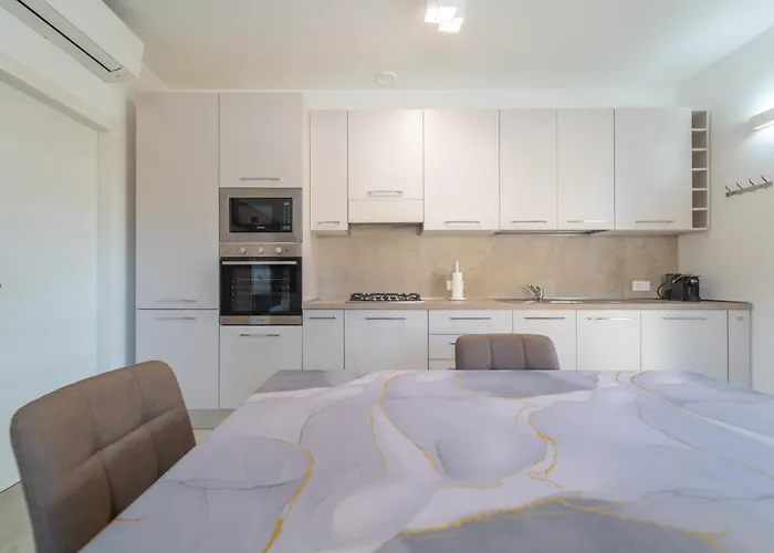 Brorent A & L T Golfo Aranci